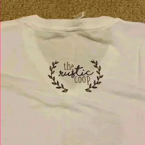 Can’t touch this T-shirt - Picture 4 of 4